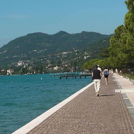 Appartamento Lido 'With Parking Space Included' Toscolano Maderno Luaran gambar