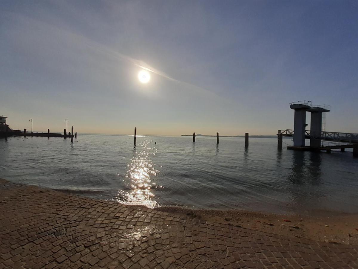 Appartamento Lido 'With Parking Space Included' Toscolano Maderno Luaran gambar