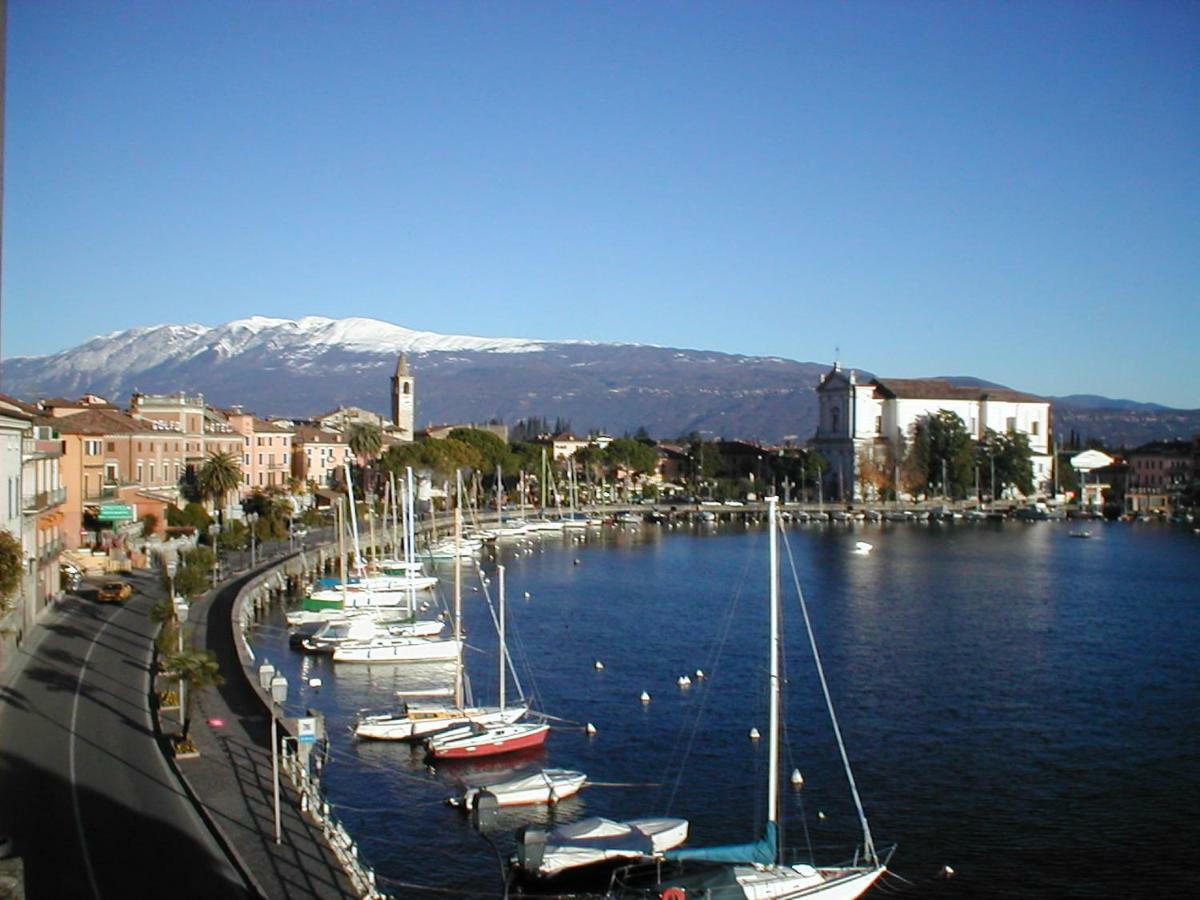 Appartamento Lido 'With Parking Space Included' Toscolano Maderno Luaran gambar