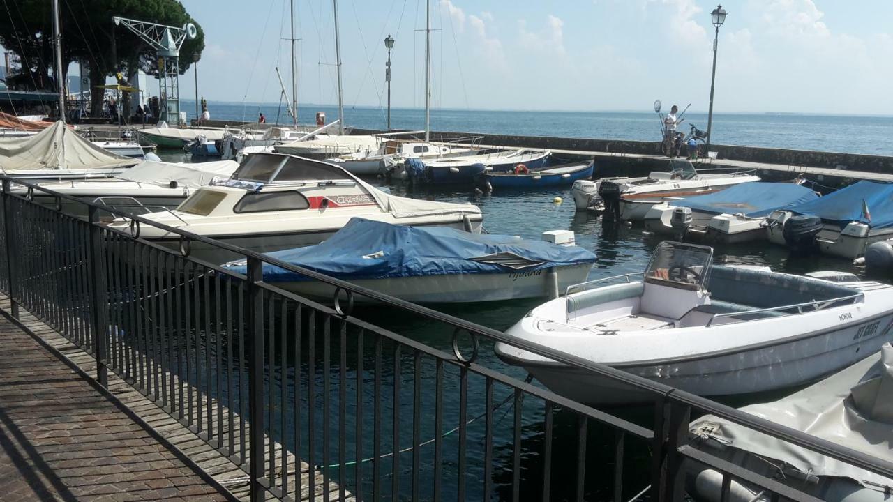 Appartamento Lido 'With Parking Space Included' Toscolano Maderno Luaran gambar
