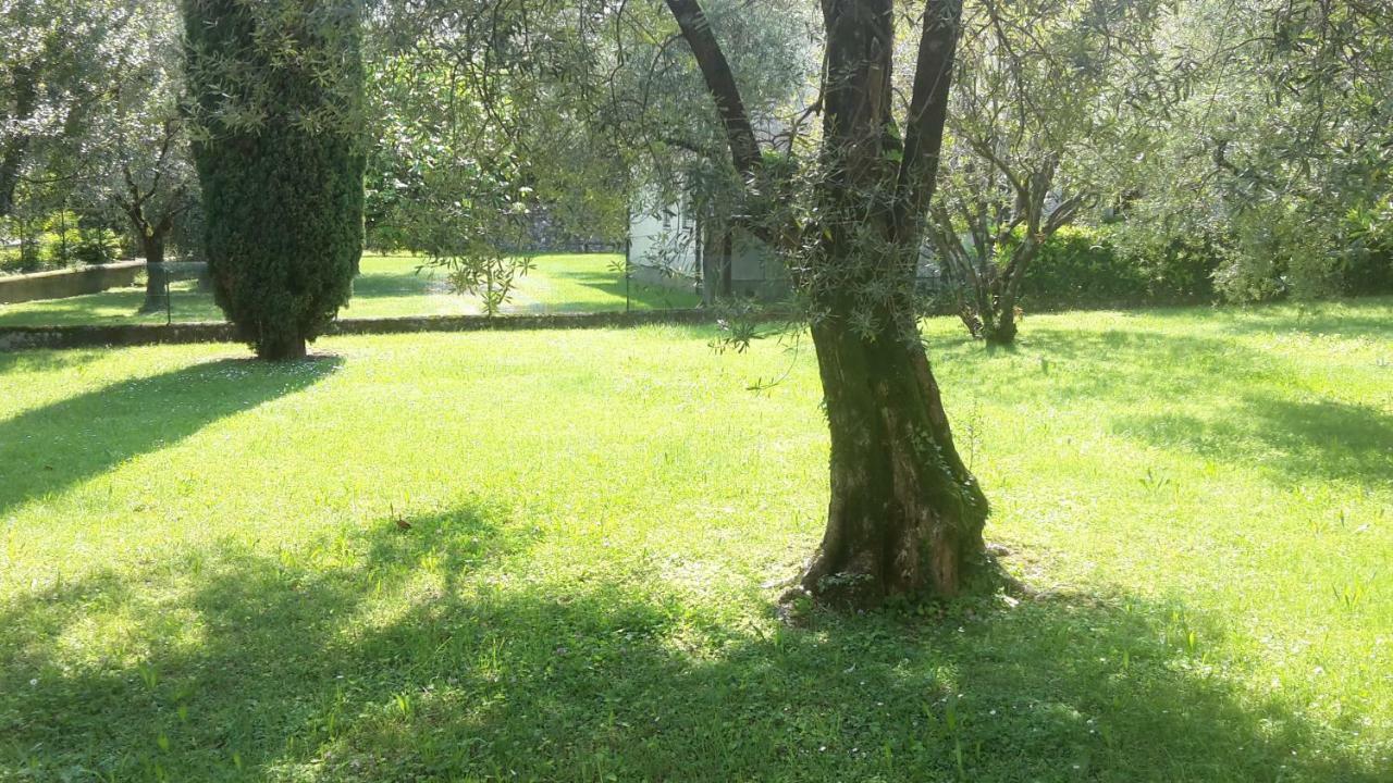 Appartamento Lido 'With Parking Space Included' Toscolano Maderno Luaran gambar