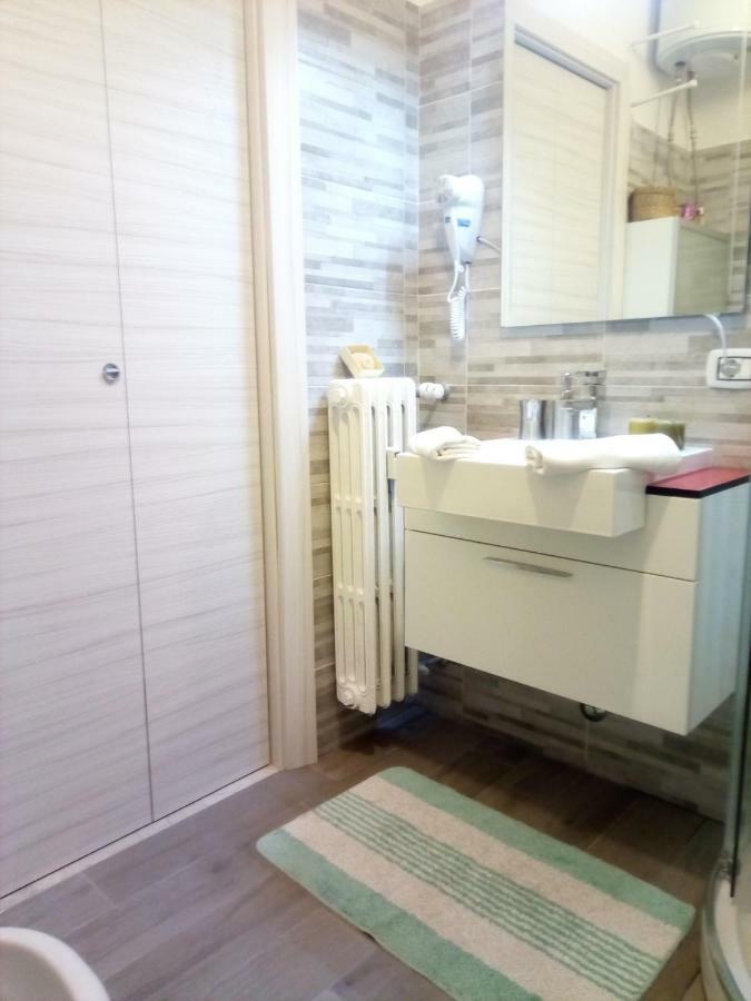 Appartamento Lido 'With Parking Space Included' Toscolano Maderno Luaran gambar