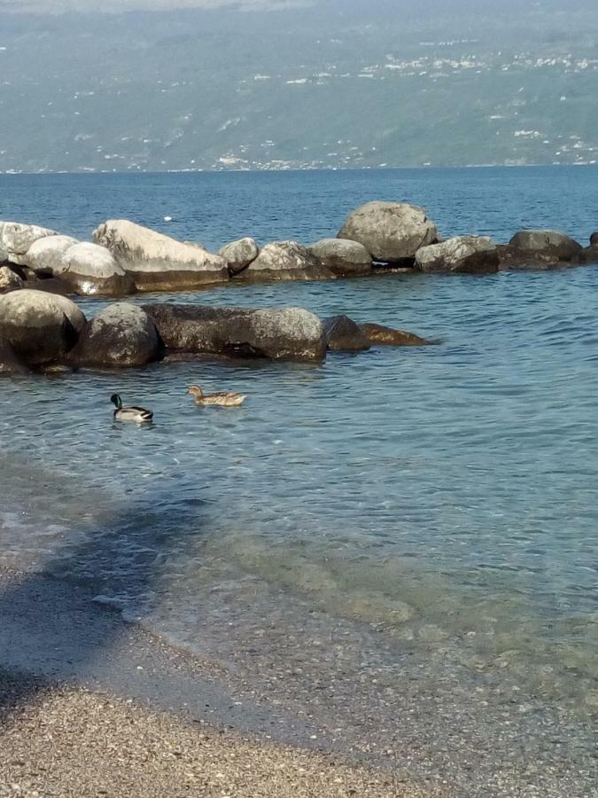 Appartamento Lido 'With Parking Space Included' Toscolano Maderno Luaran gambar